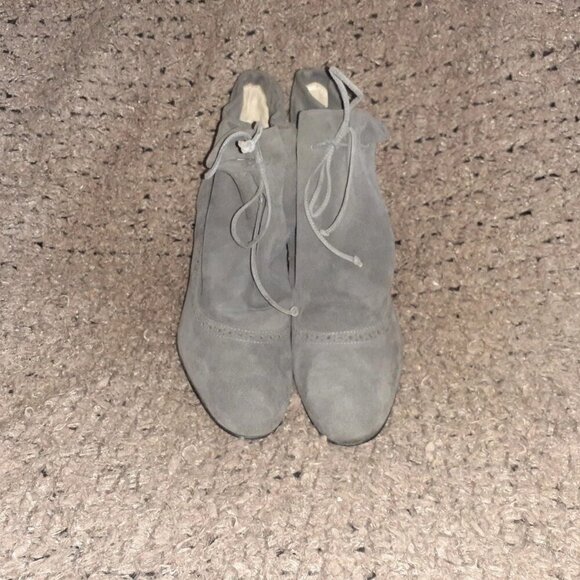 FRATELLI ROSSETTI-Gray Soft Suede Booties-Brogue Accent-Lace Drawstring-Sz 6-NM - Picture 4 of 9